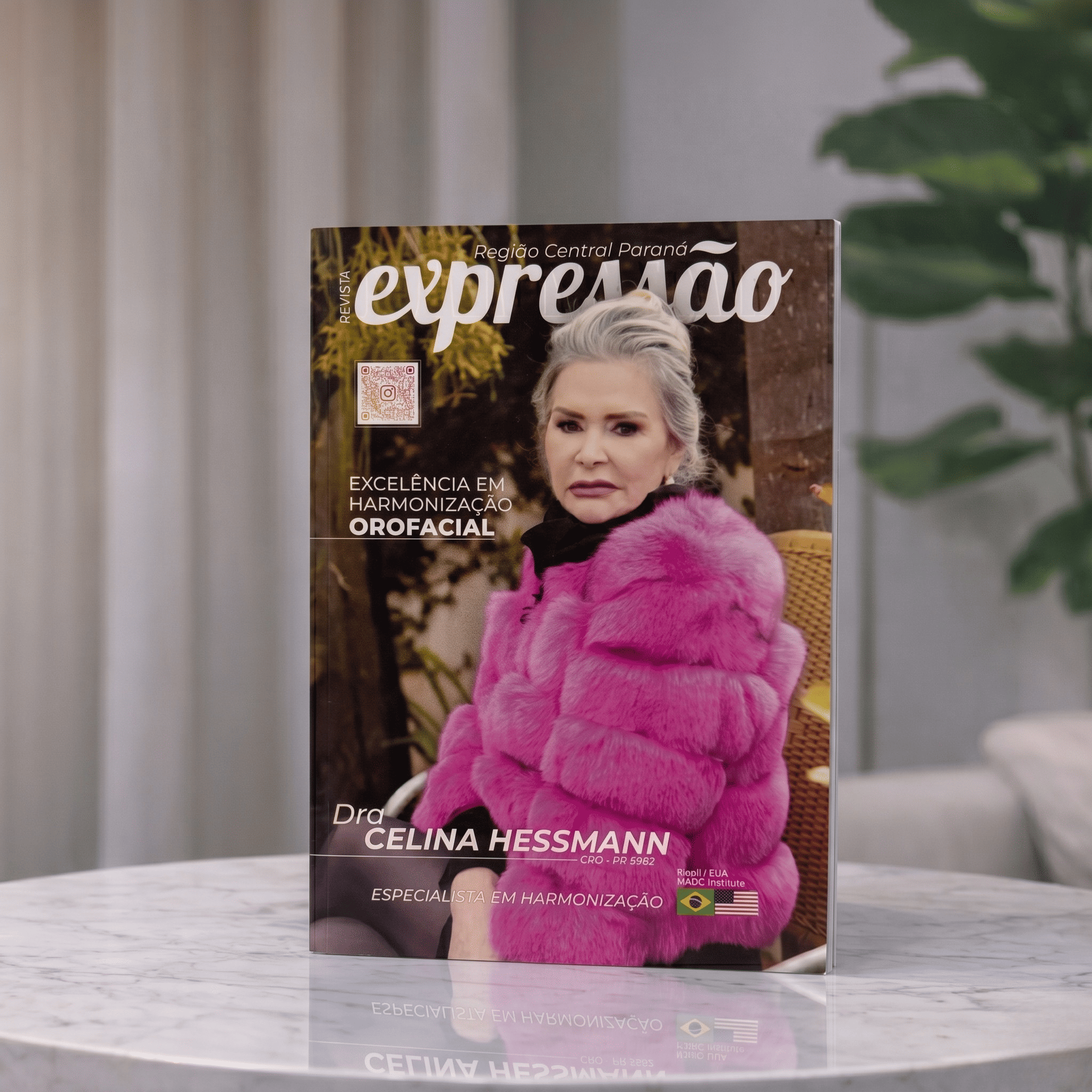 Revista personalizada com acabamento profissional